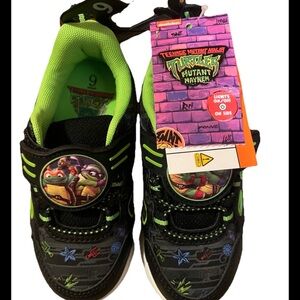 Nickelodeon Black and Green TMNT Kids Sneakers